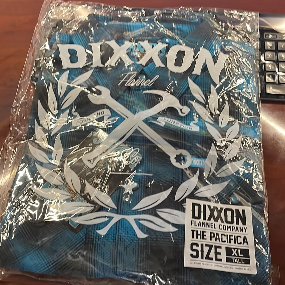 Dixxon “the Pacifica” flannel size XLT New